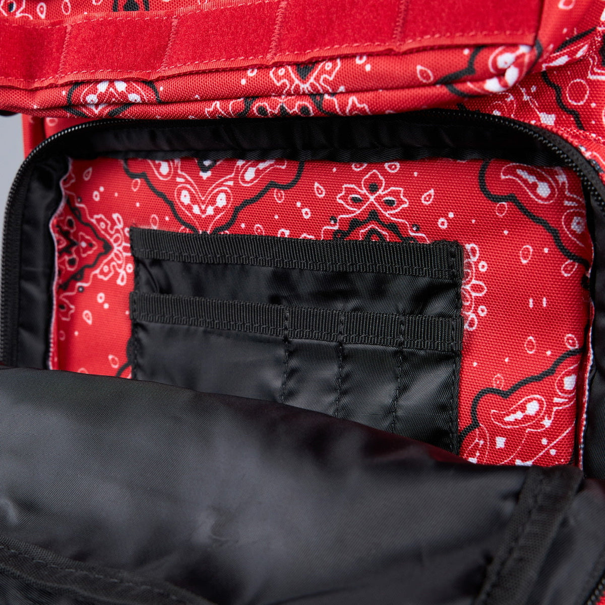 25L Backpack Red Bandana - Image 26