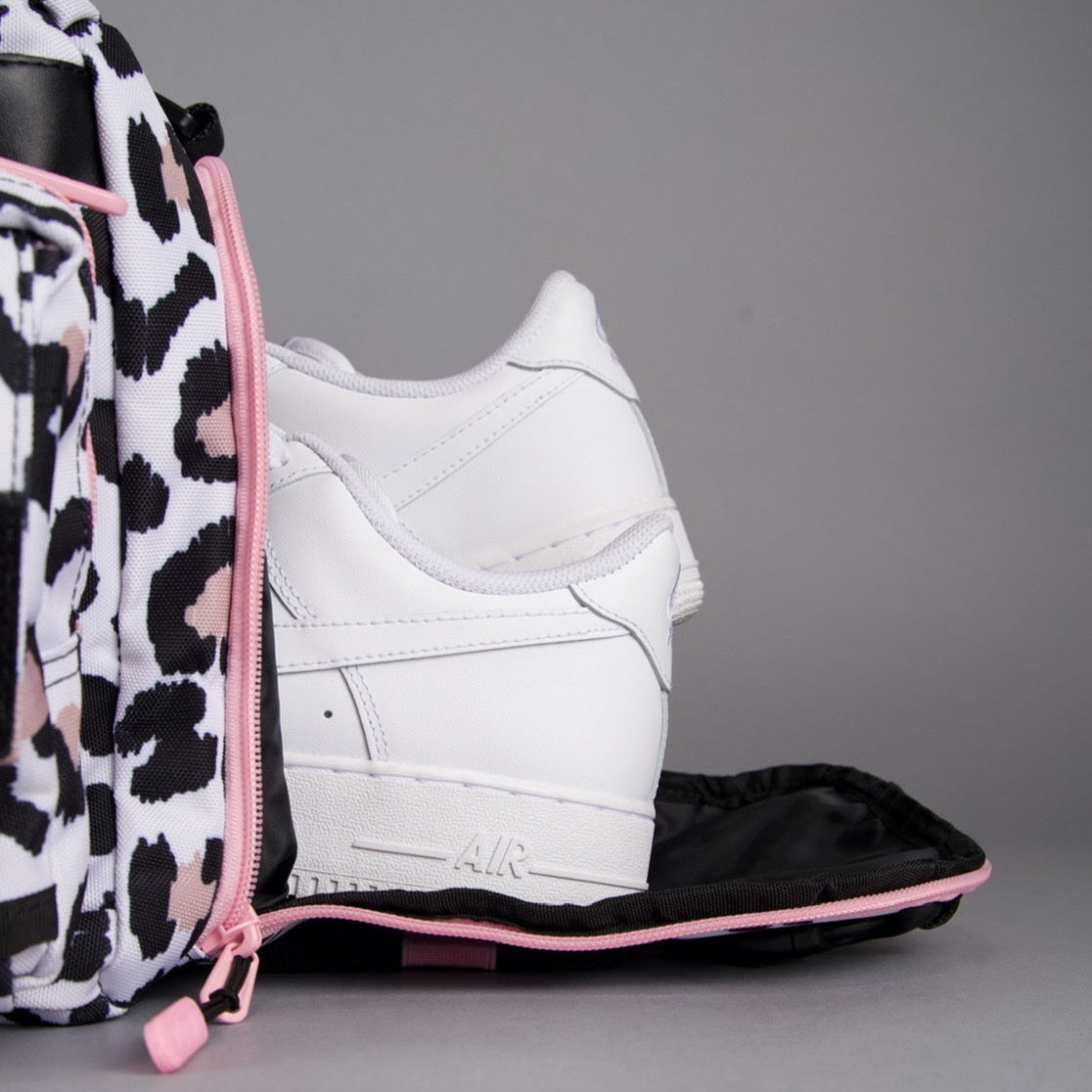 40L Ultimate Duffle Bag Leopard Pink Zip - Image 25