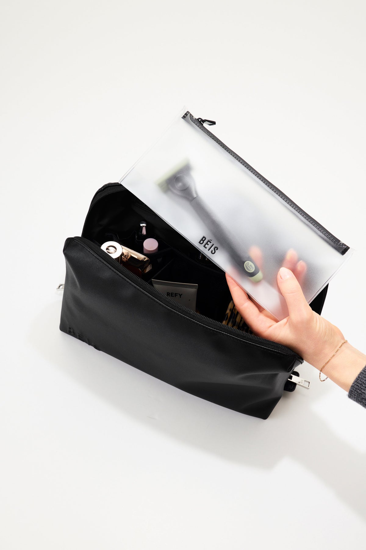 The Large Cosmetic Pouch in Black - Image 4