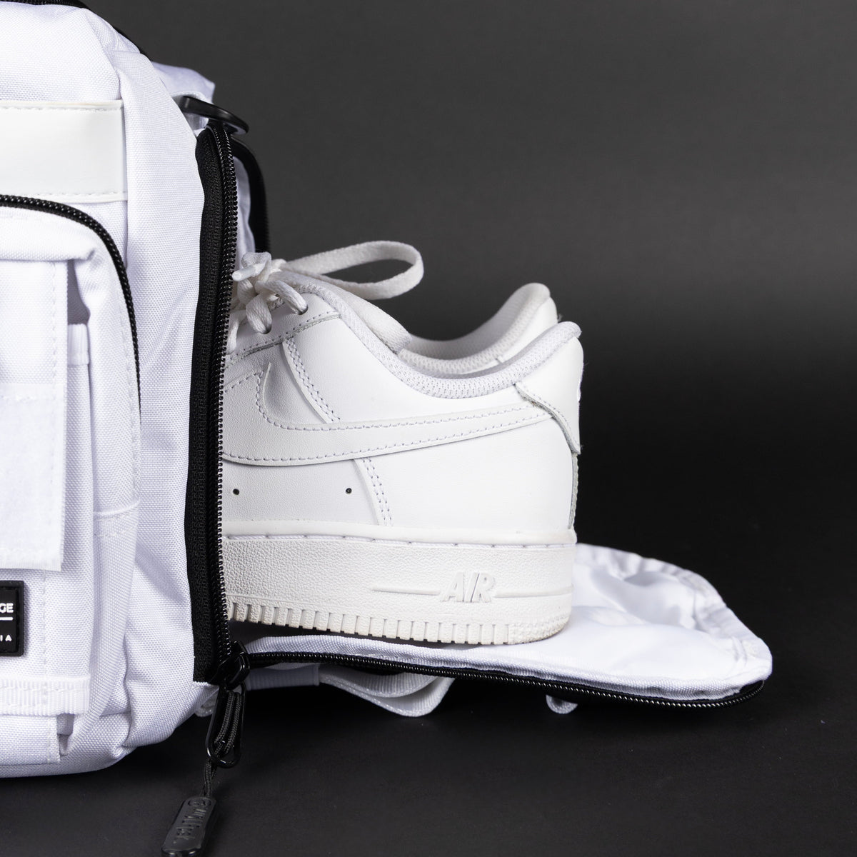 30L Perfect Duffle Bag Polar White - Image 21