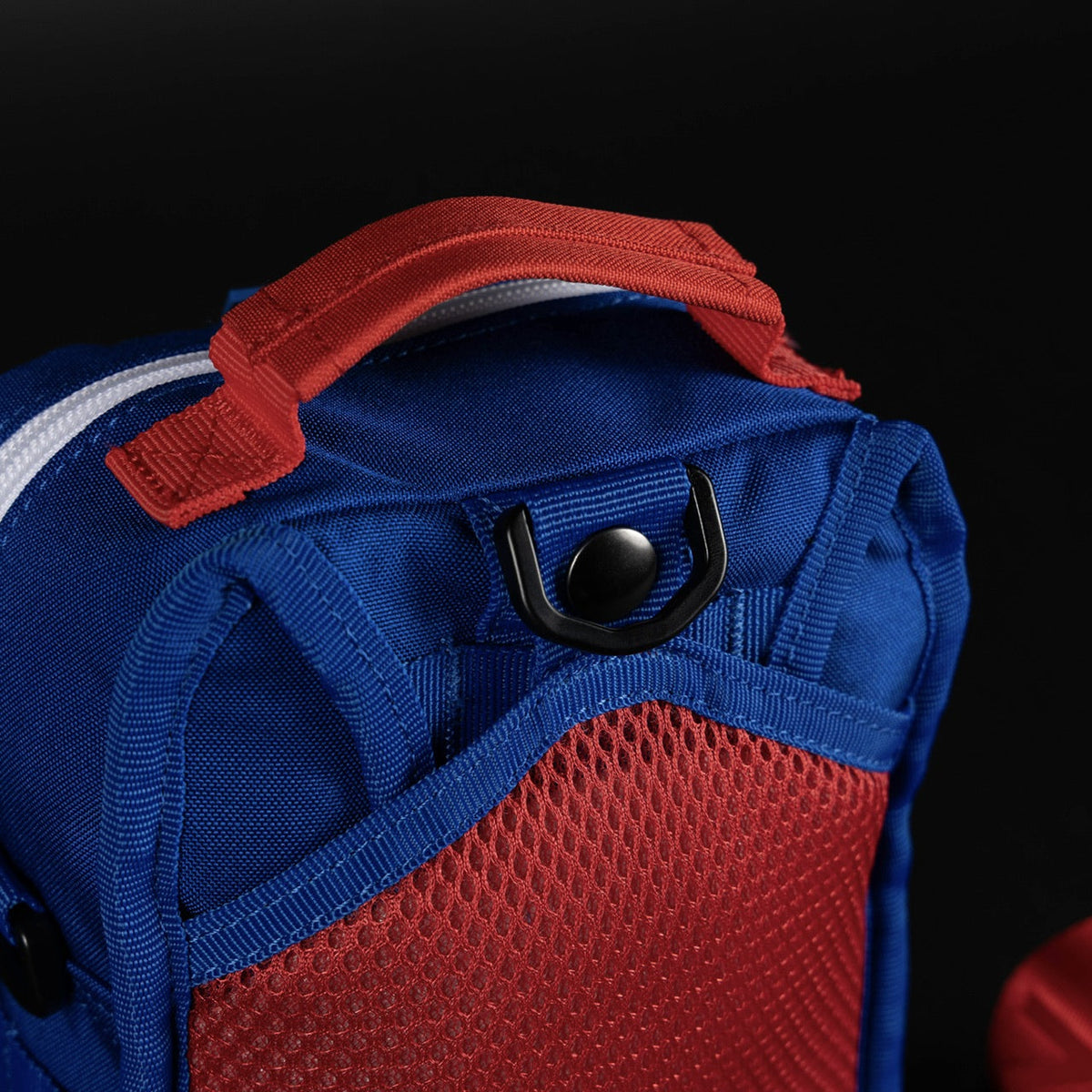 4L Mini Tactical Sling Bag Superman - Image 15