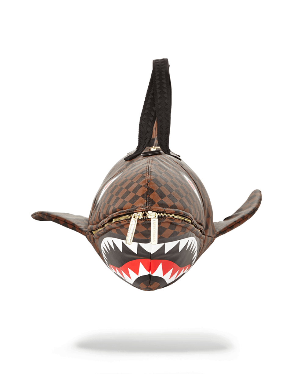 A Shark in Paris - Image 3