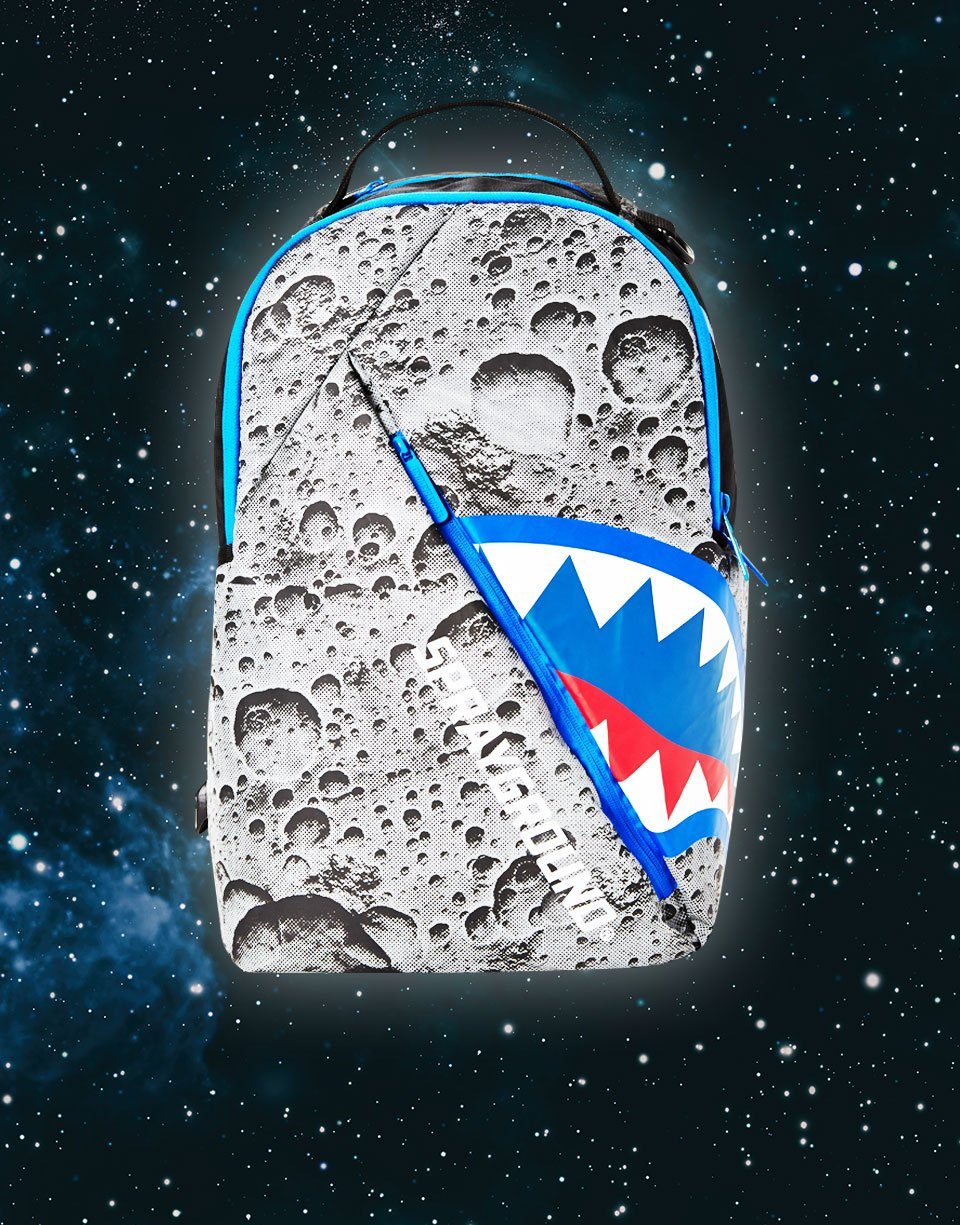 Angled Reflective Shark (Space Shot) - Image 4