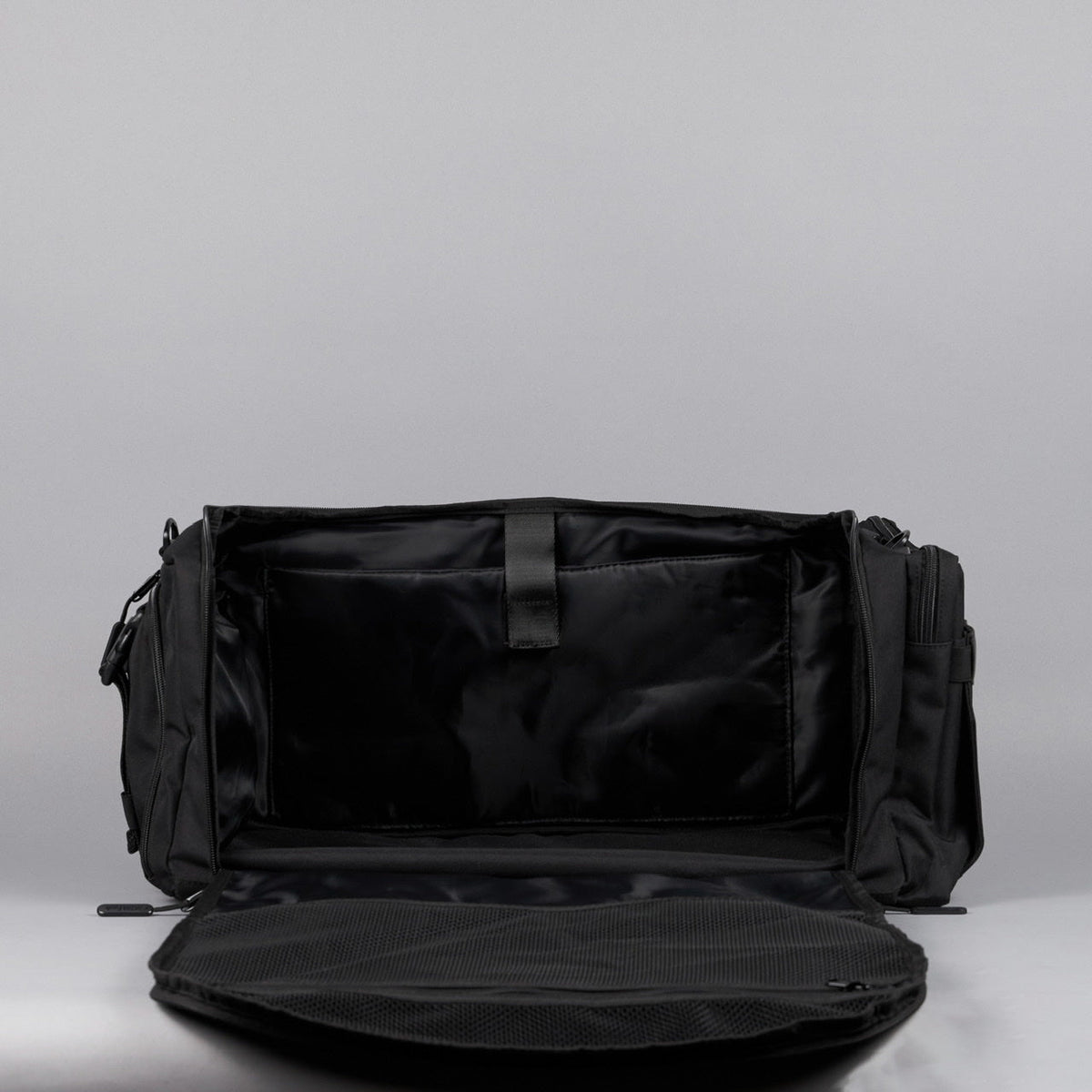 40L Ultimate Duffle Bag Alpha Black - Image 43