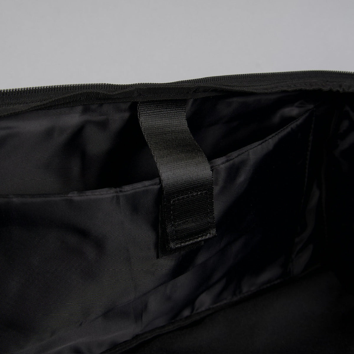 30L Perfect Duffle Bag Part 2: The Reign - Image 22