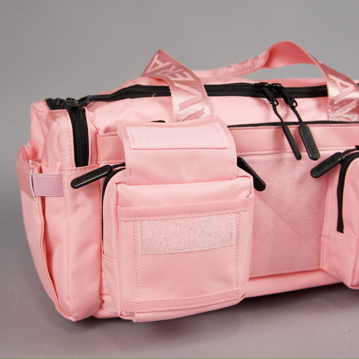 20L Mini Duffle Bag Knockout Pink - Image 18