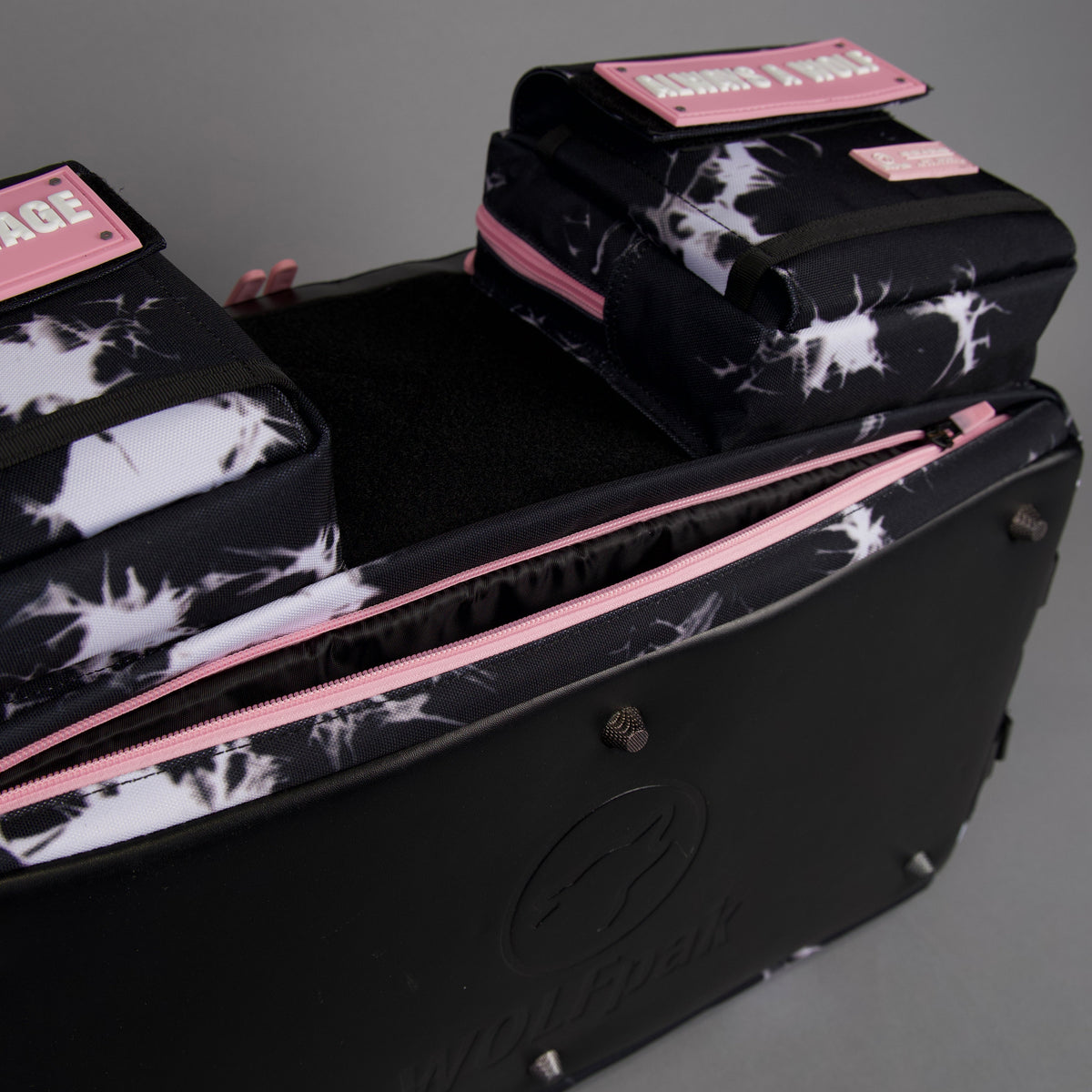 40L Ultimate Duffle Bag Black Lightning Knockout Pink - Image 15