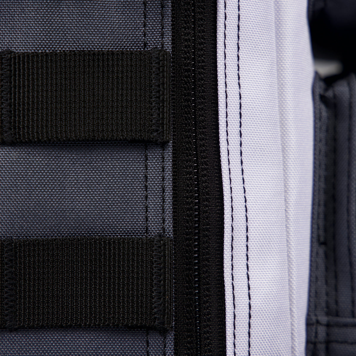 9L Backpack Mini Achromatic - Image 9