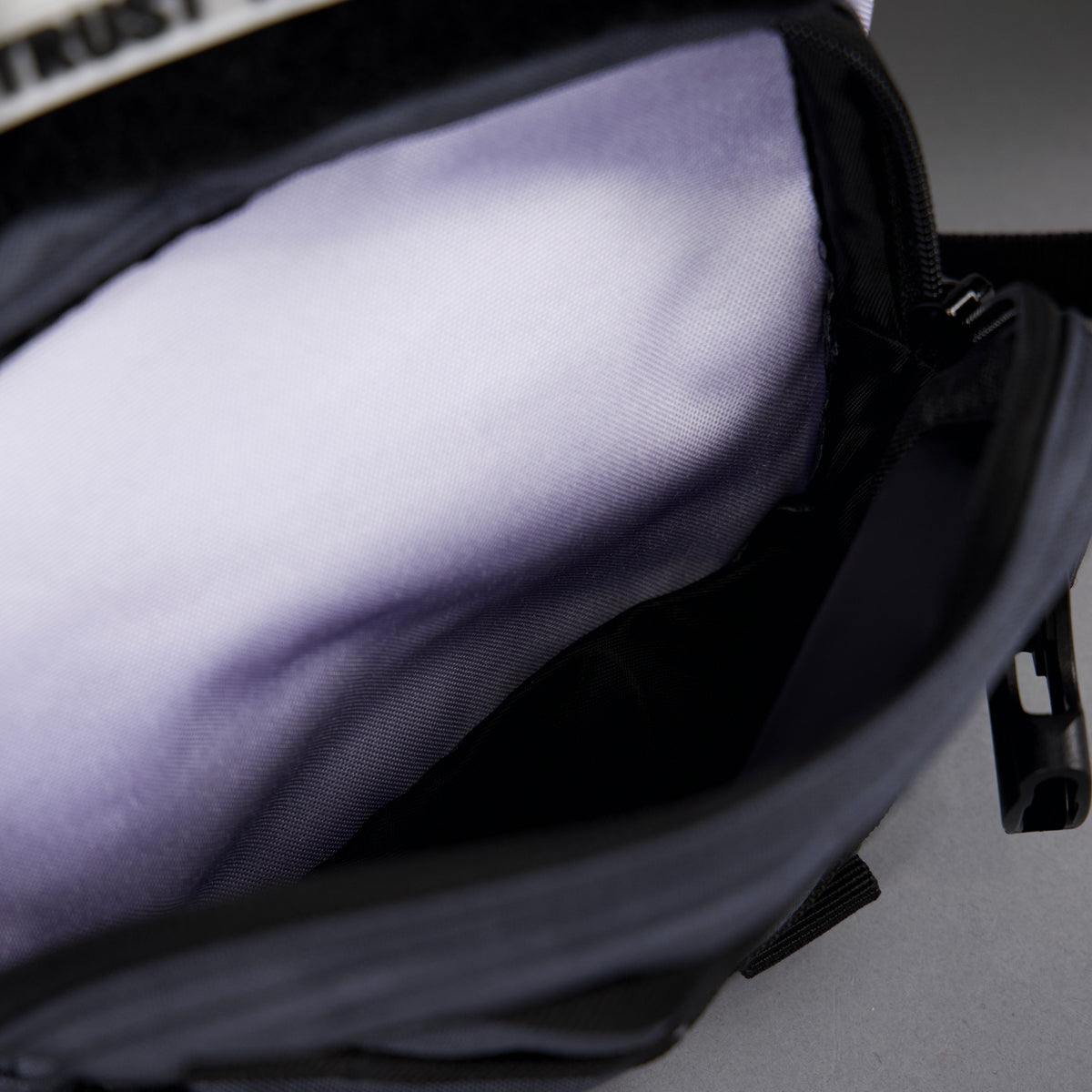 9L Backpack Mini Achromatic - Image 17