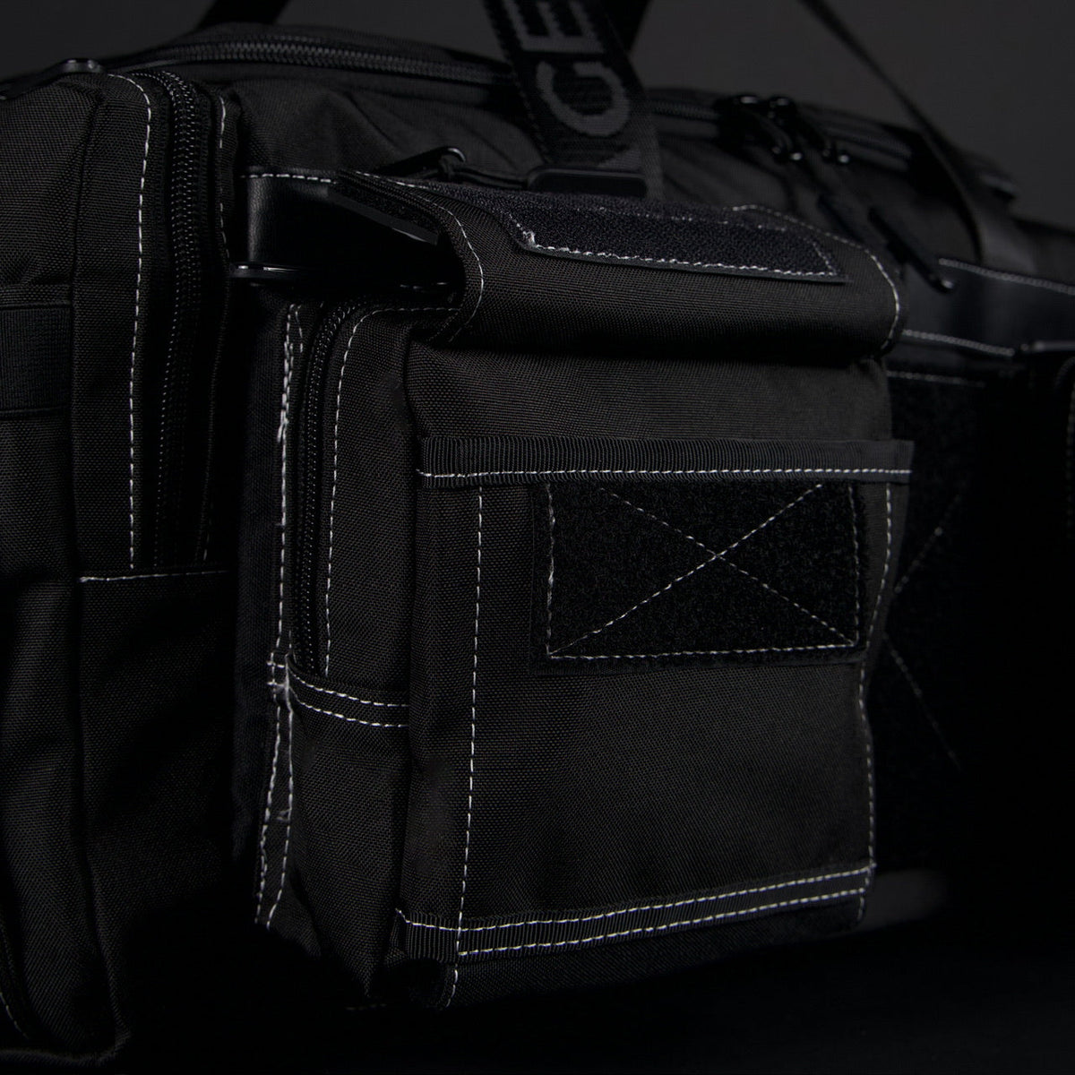 30L Perfect Duffle Bag Black Phantom - Image 20
