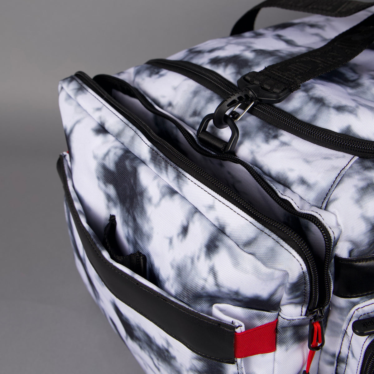 40L Ultimate Duffle Bag Timber Wolf Savage Red - Image 12