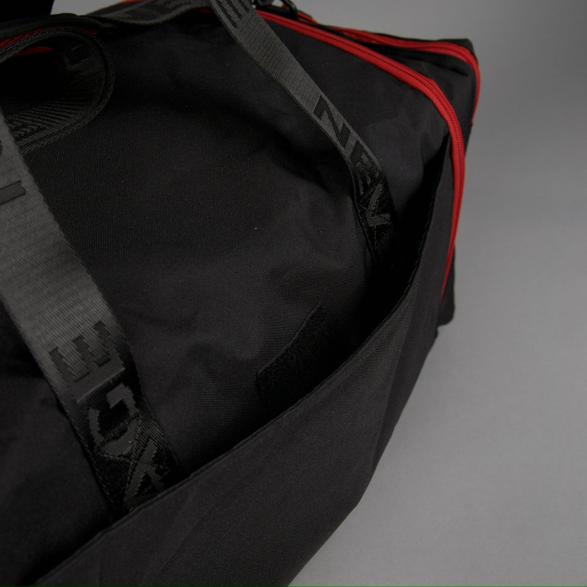 40L Ultimate Duffle Bag Red Wolf - Image 18
