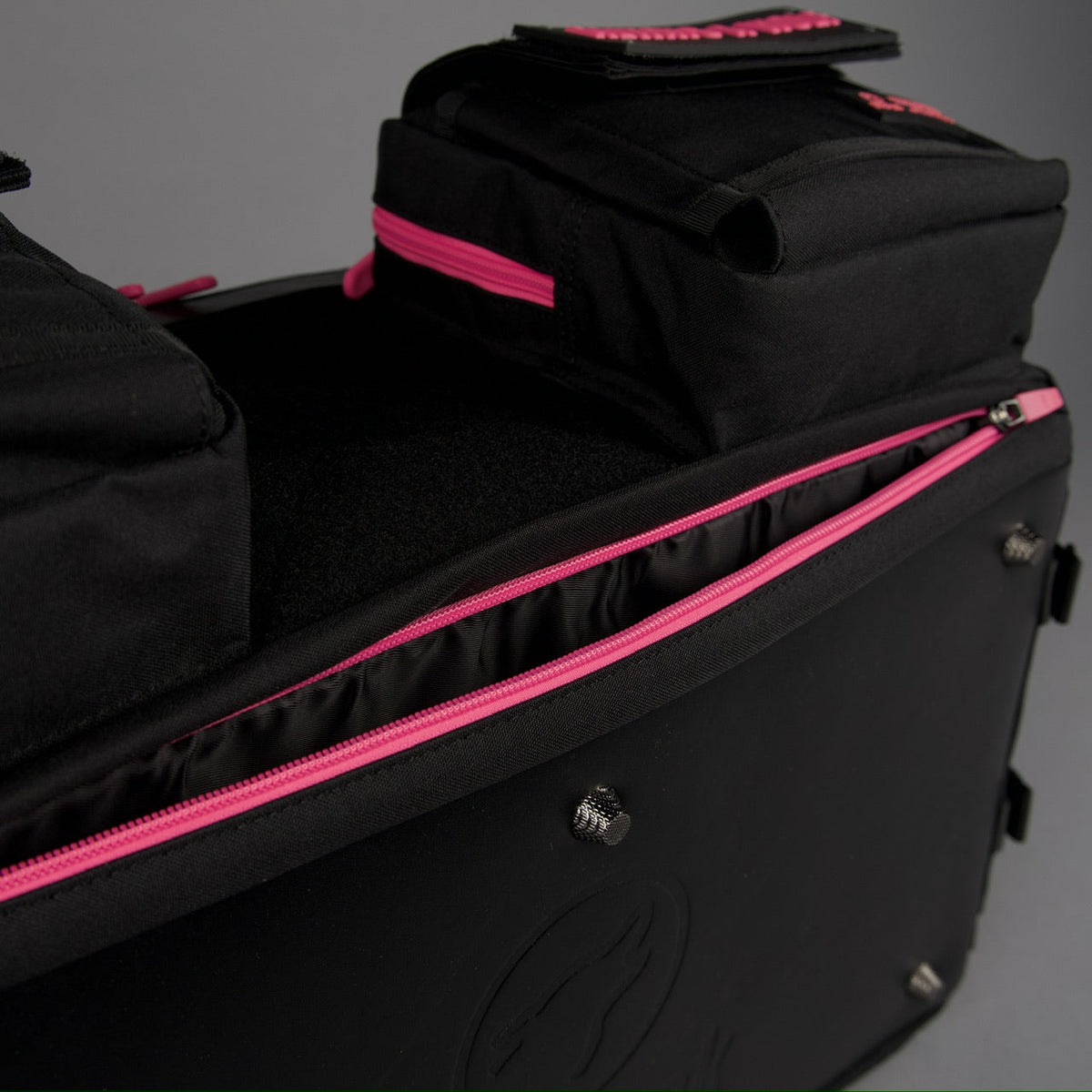 40L Ultimate Duffle Bag Black Neon Pink - Image 20
