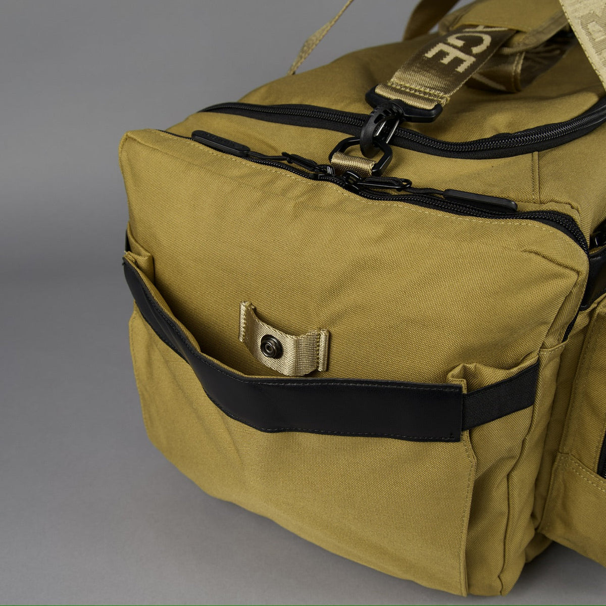 40L Ultimate Duffle Bag Khaki - Image 10
