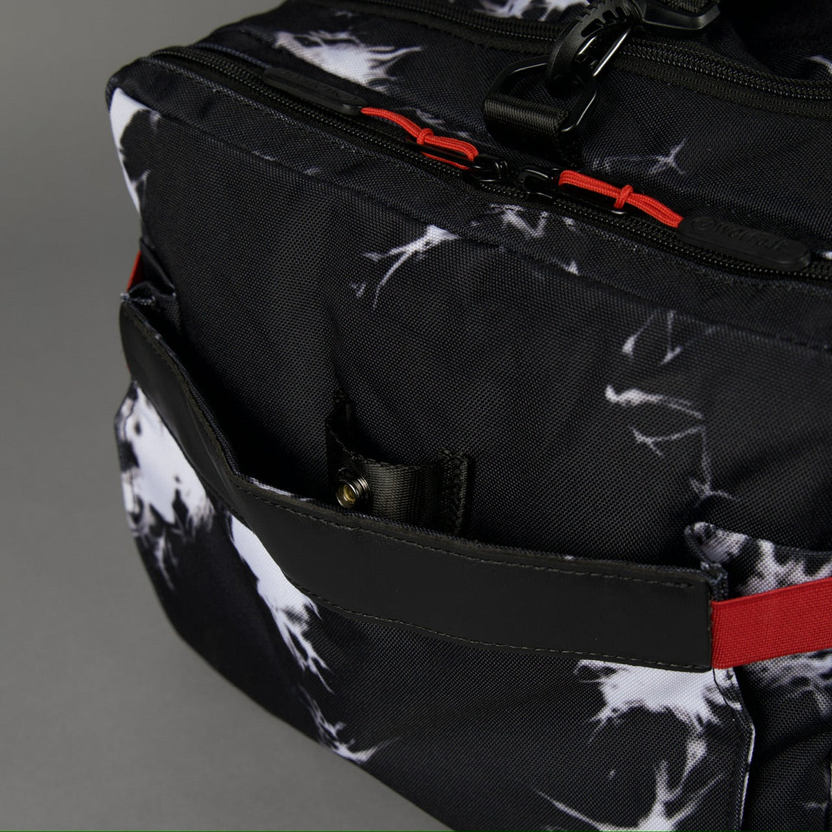 40L Ultimate Duffle Bag Black Lightning Immortal Red - Image 15