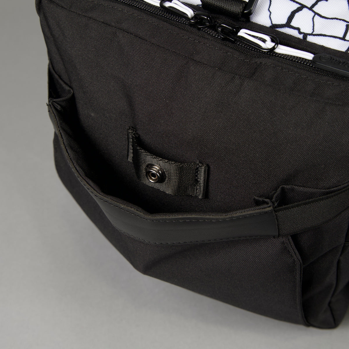 30L Perfect Duffle Bag Part 1: The Rise - Image 12