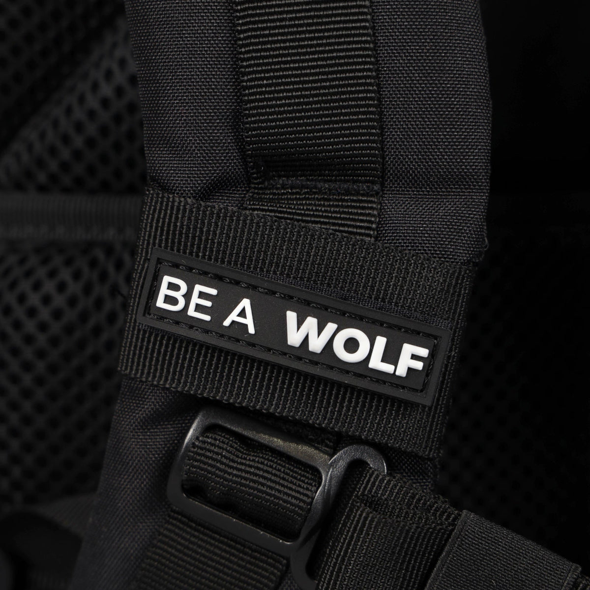 25L Backpack Alpha Black - Image 15