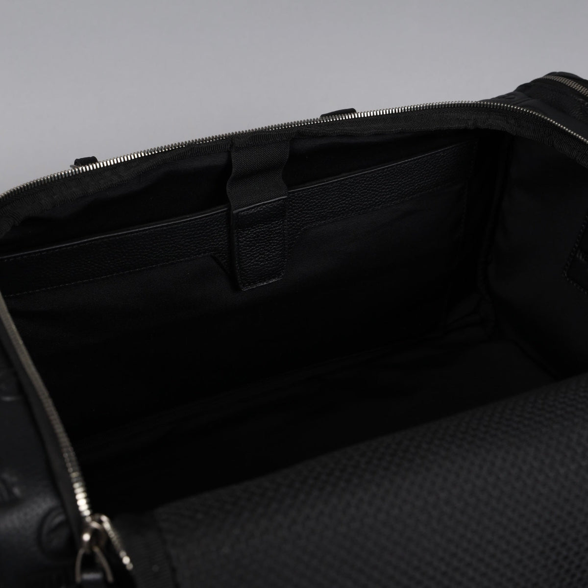 30L Perfect Duffle Bag Luxury Leather - Image 24