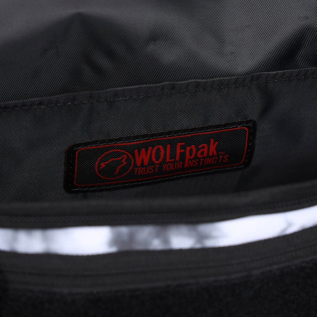 Fanny Pack Timber Wolf Savage Red - Image 9