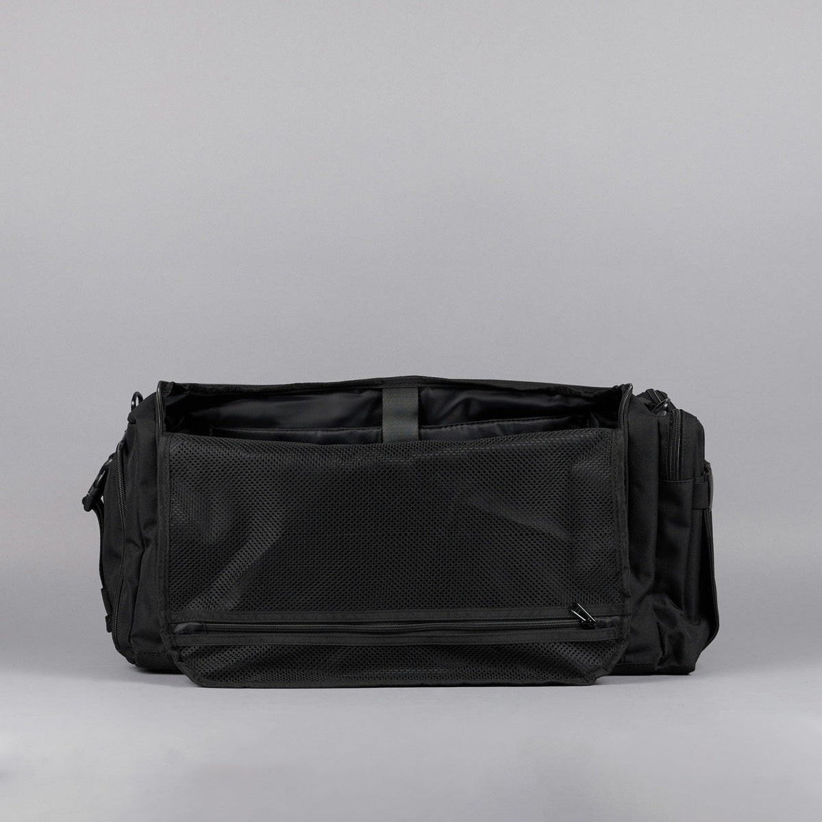 40L Alpha Black Meal Management Duffle Bag - Image 41