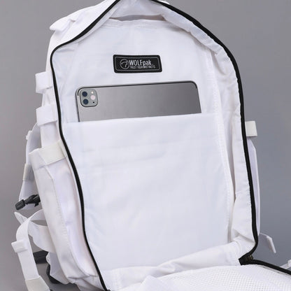 35L Backpack Polar White - Image 17