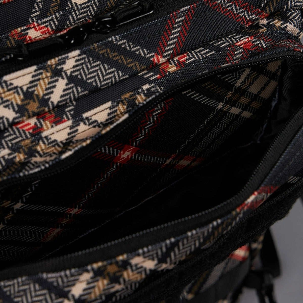 35L Backpack Fashion Cross Pattern - Image 23