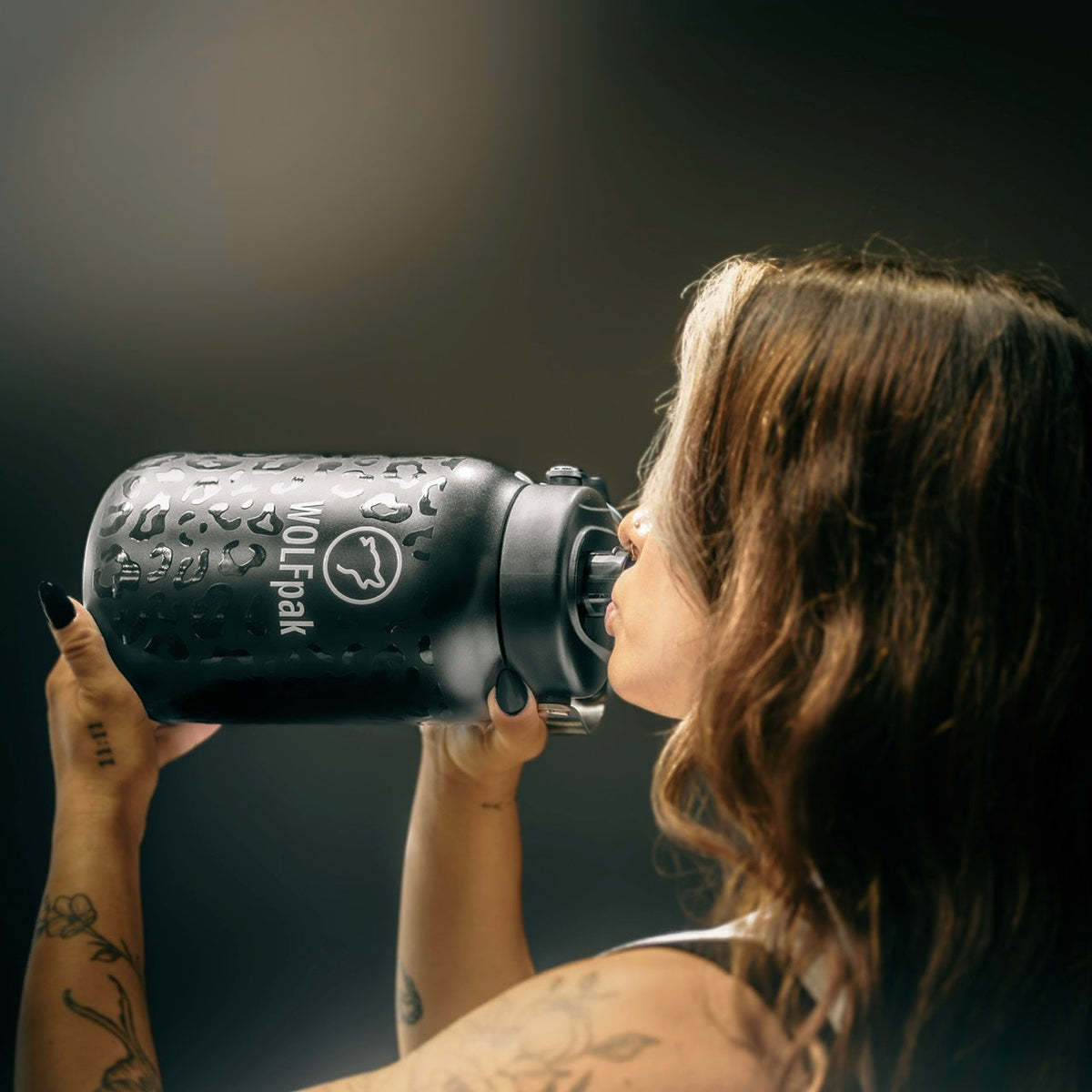 64oz Flask Black Leopard - Image 4