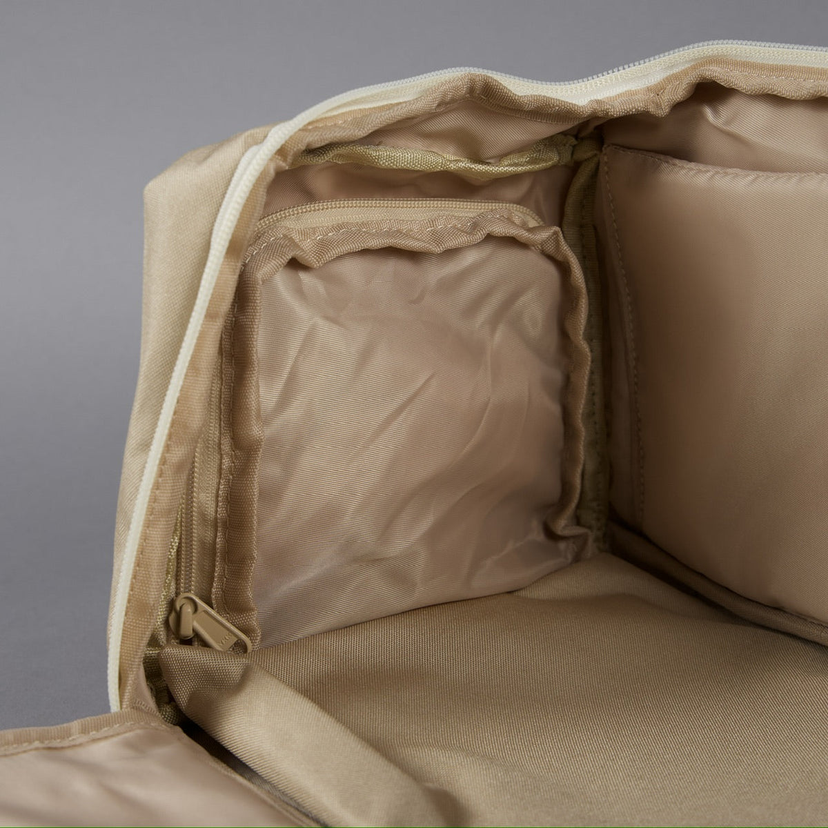 20L Mini Duffle Bag Neutral - Image 43