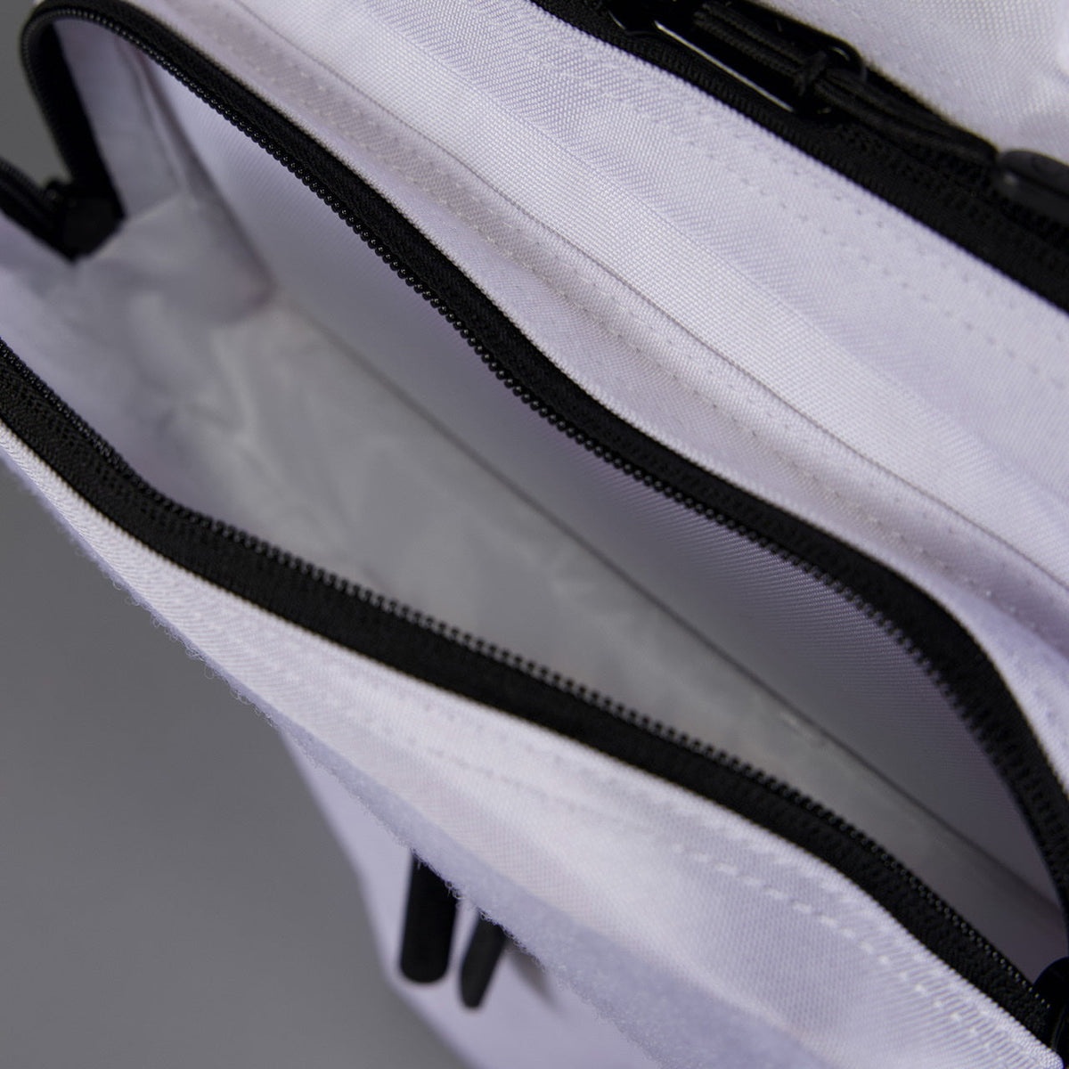 15L Backpack Polar White - Image 19