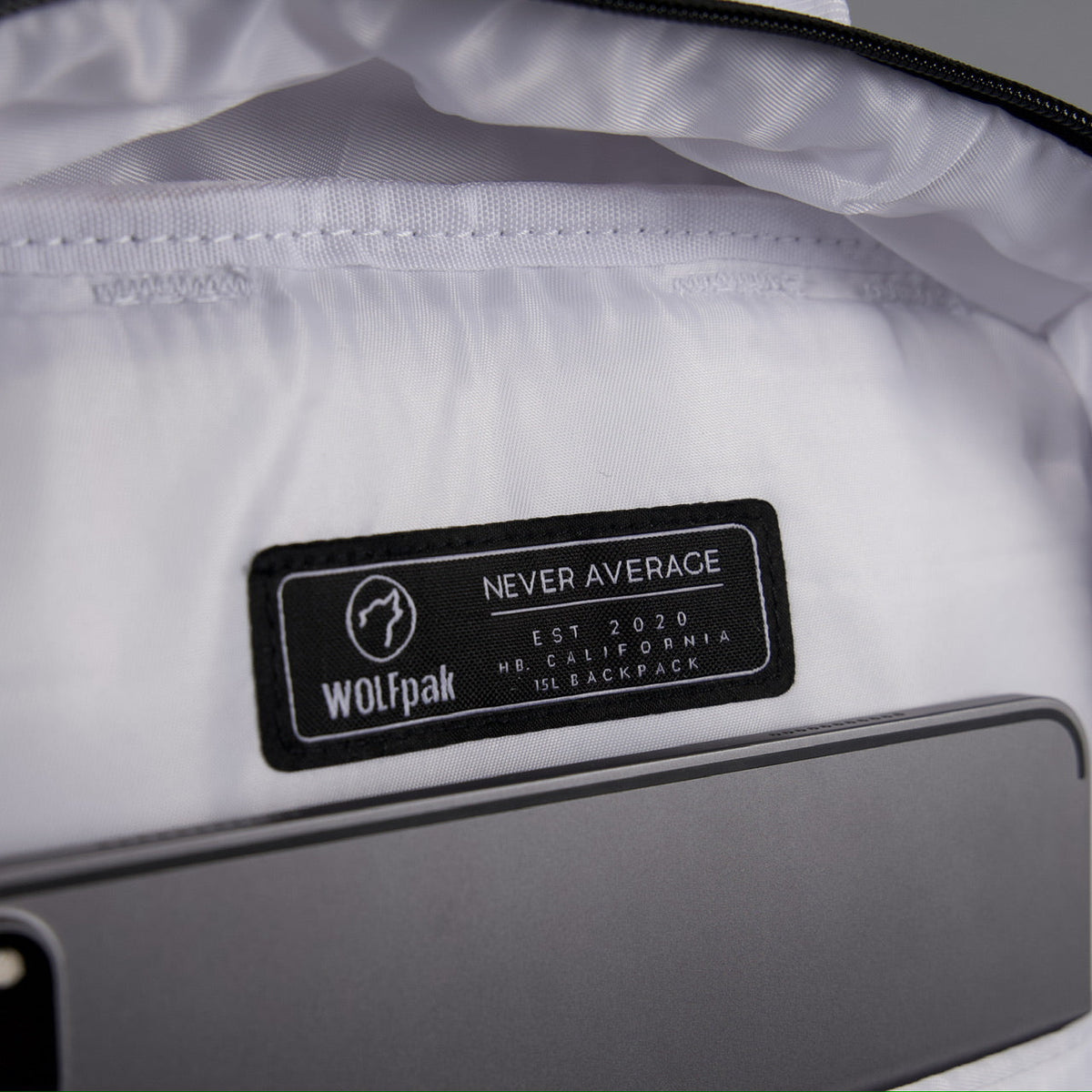 15L Backpack Polar White - Image 17