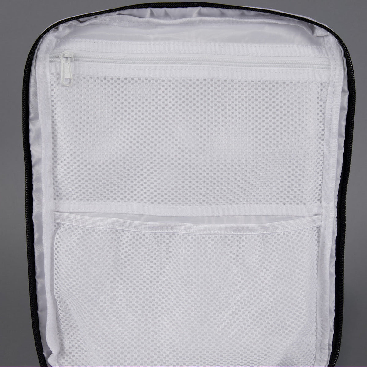 15L Backpack Polar White - Image 18