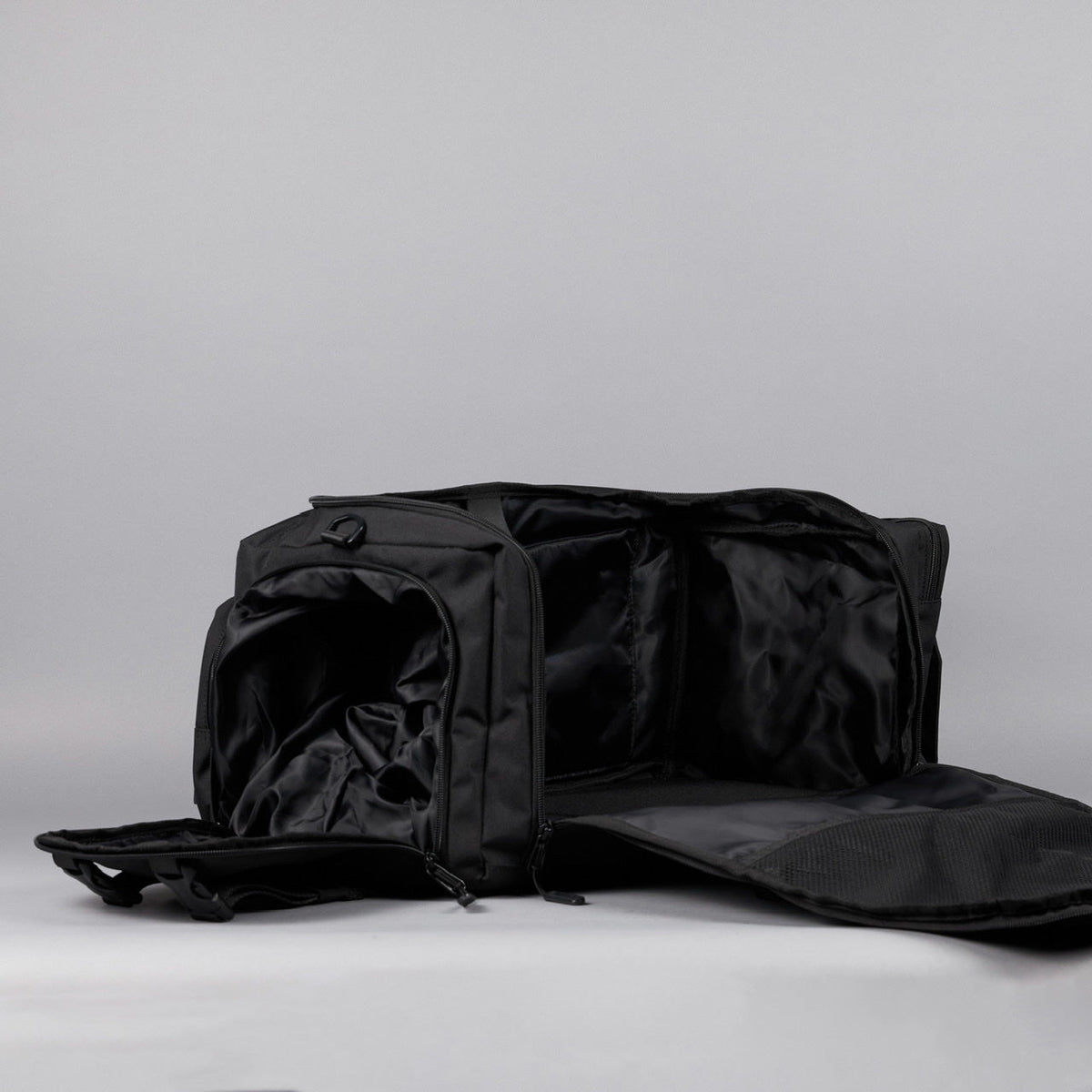 40L Ultimate Duffle Bag Nightshade - Image 12
