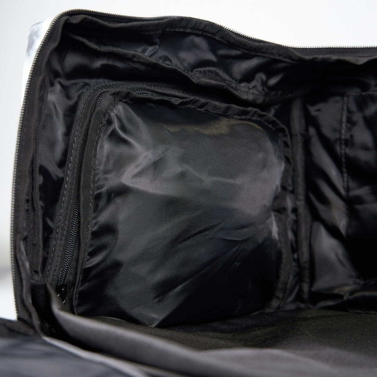 40L Ultimate Duffle Bag Timber Wolf Savage Red - Image 23