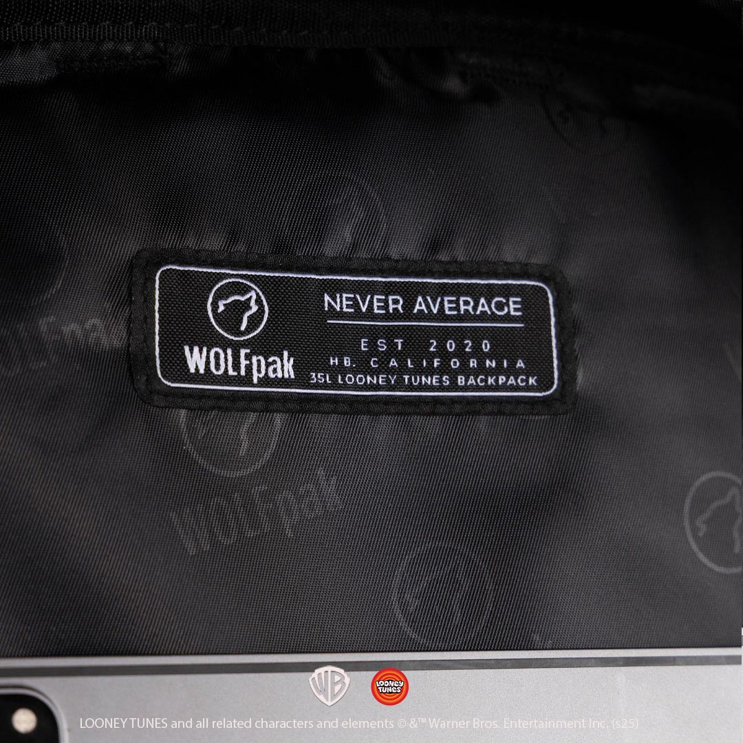 35L Backpack Looney Tunes (SALE) - Image 19