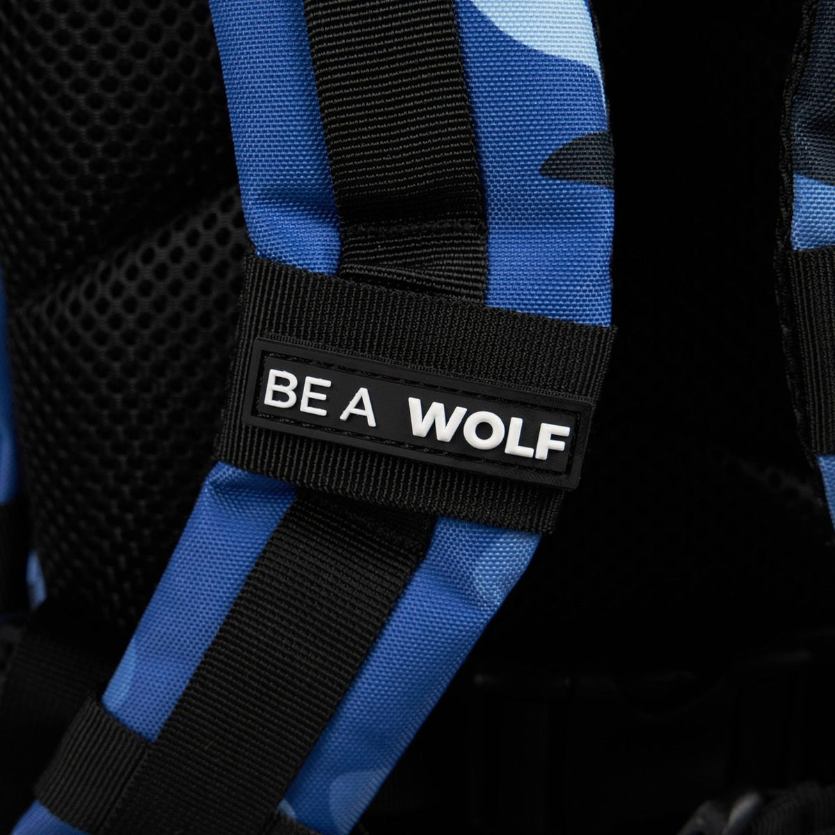 25L Backpack Navy Camo - Image 15