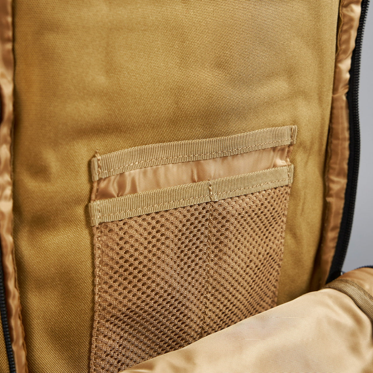 25L Backpack Khaki - Image 23