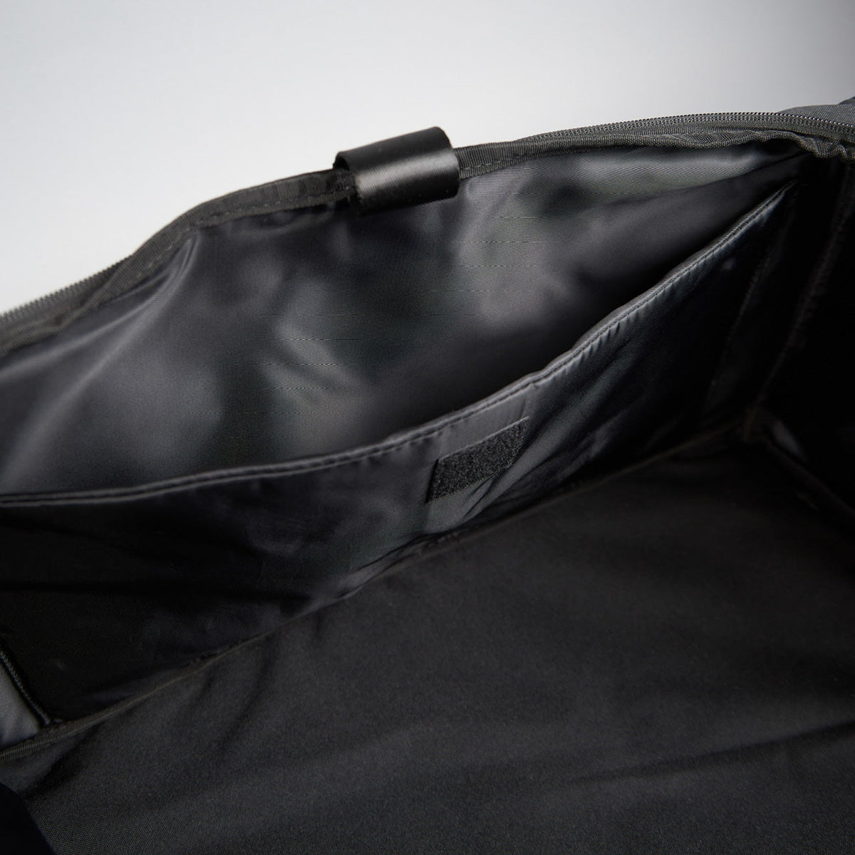 40L Alpha Black Meal Management Duffle Bag - Image 45