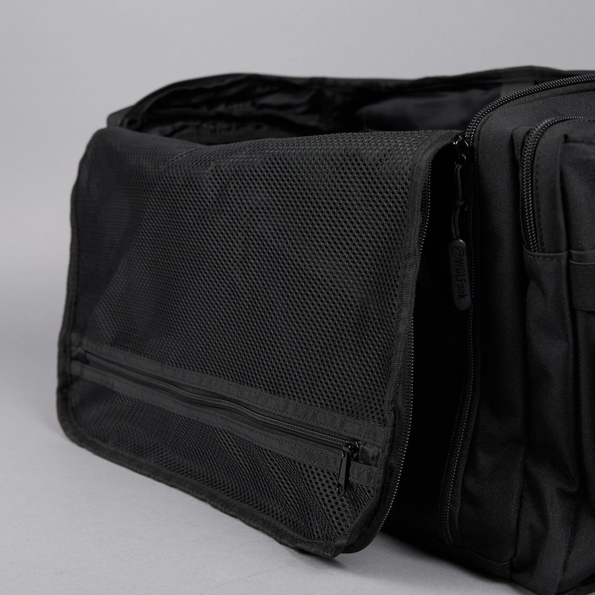 40L Alpha Black Meal Management Duffle Bag - Image 40
