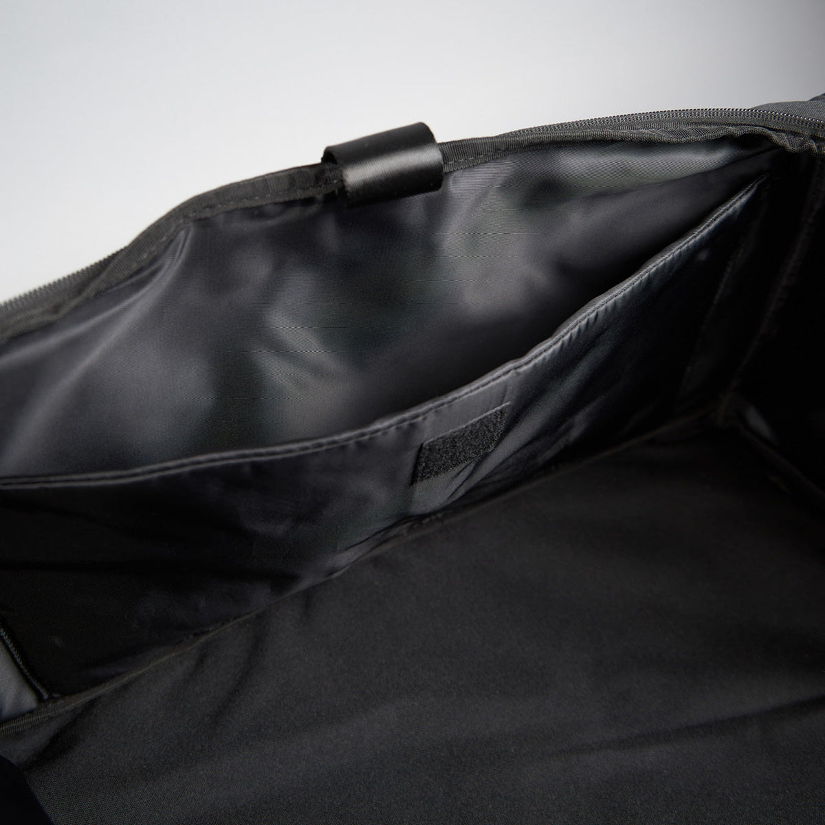 40L Ultimate Duffle Bag Nightshade - Image 38