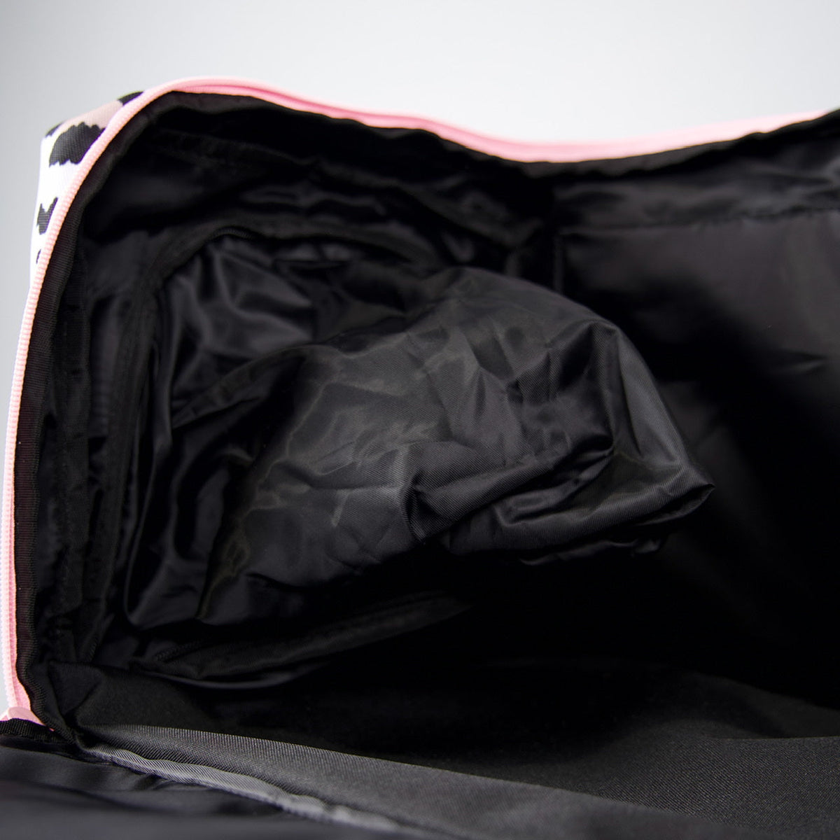 40L Ultimate Duffle Bag Leopard Pink Zip - Image 20