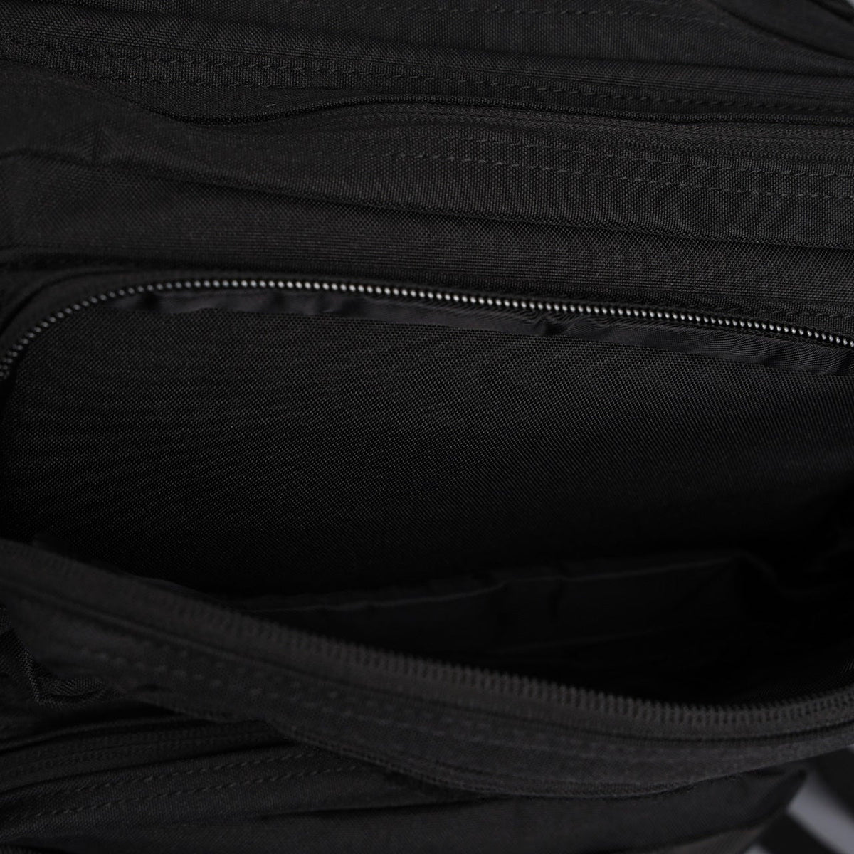 25L Backpack Nightshade - Image 24