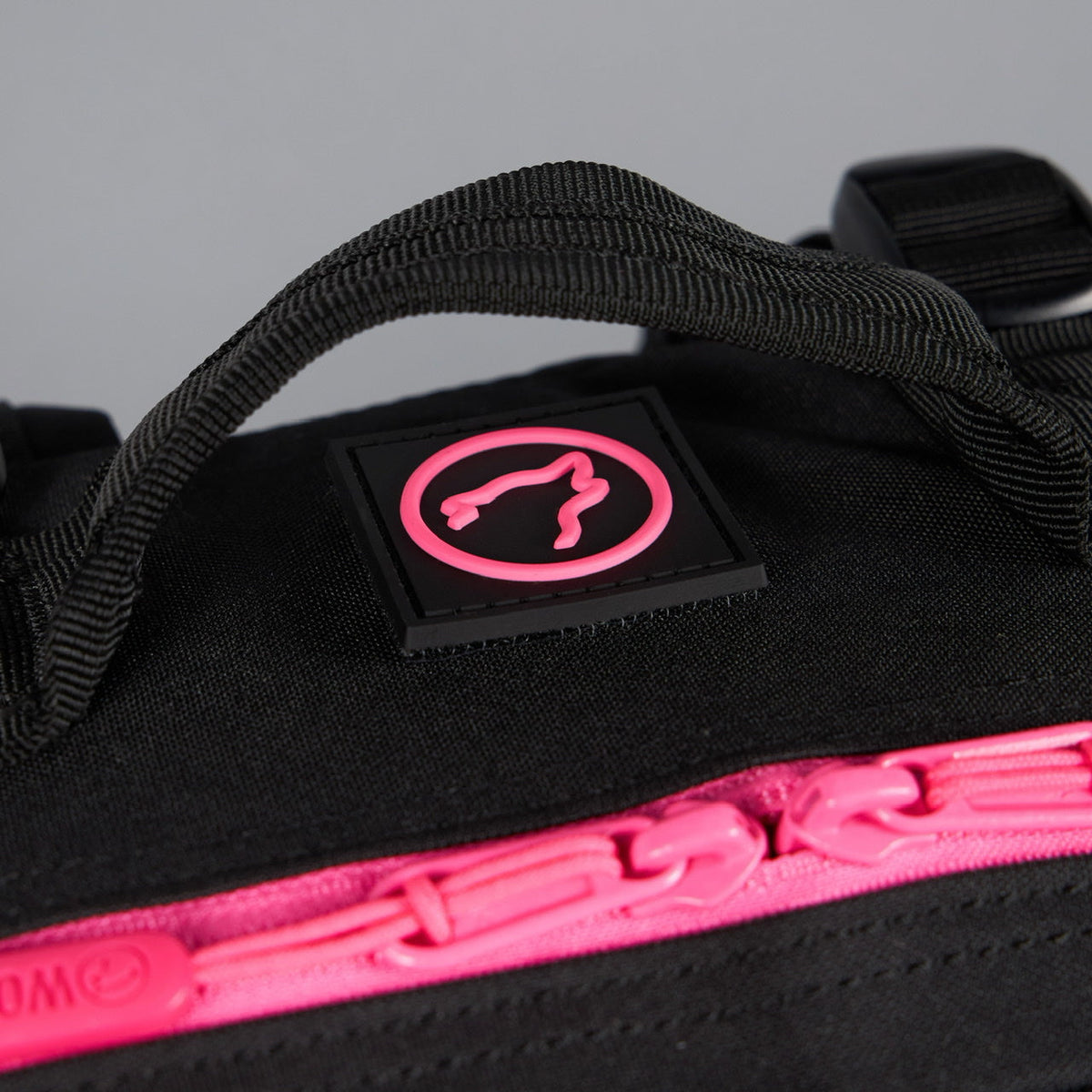 35L Black Neon Pink Meal Prep Management - Image 12
