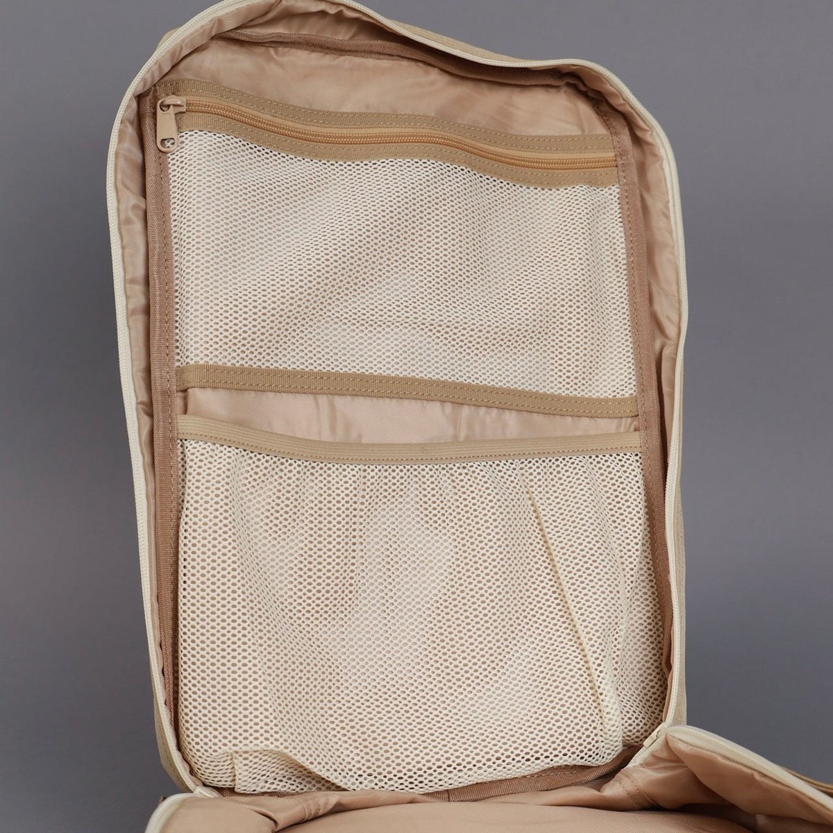 35L Backpack Neutral - Image 5