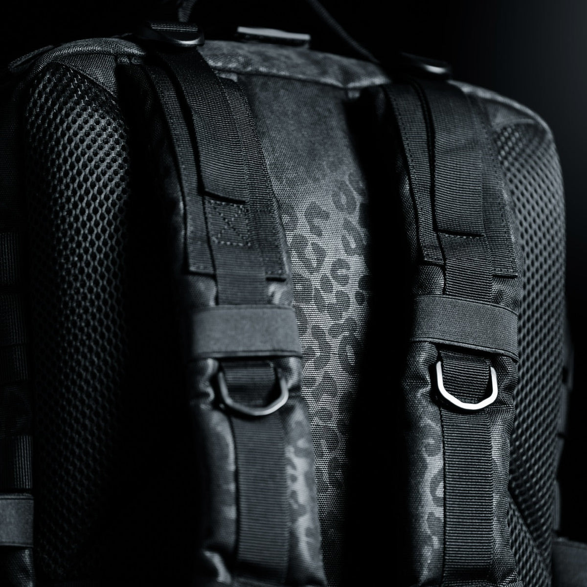 45L Backpack Black Leopard - Image 7