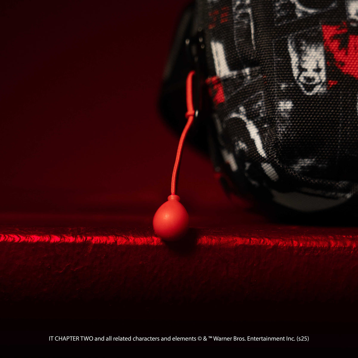 1.5L Crossbody Pack IT Chapter 2 - Image 4