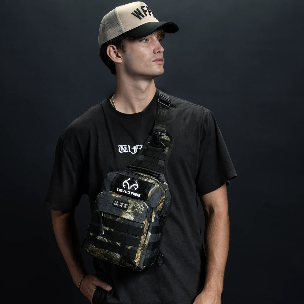 9L Tactical Sling Bag Realtree Edge Black - Image 4