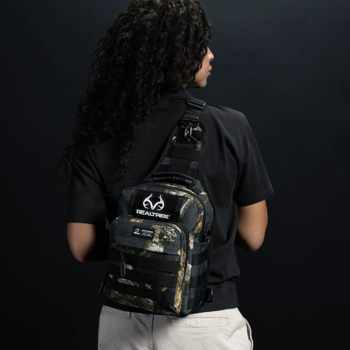 9L Tactical Sling Bag Realtree Edge Black - Image 6