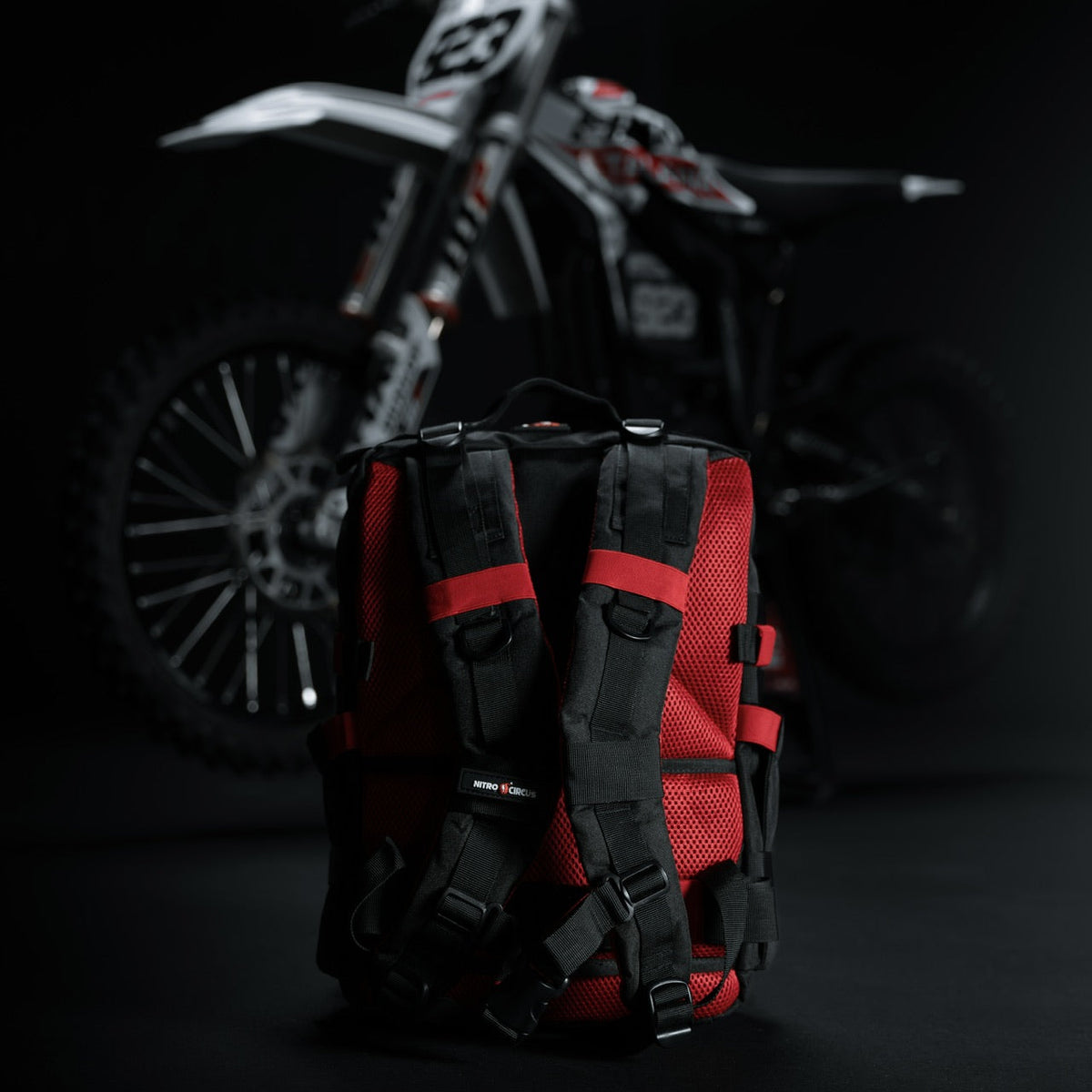 25L Backpack Black Nitro Circus - Image 4