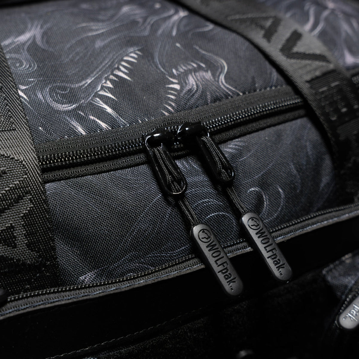 30L Perfect Duffle Bag Face Your Demons - Image 5