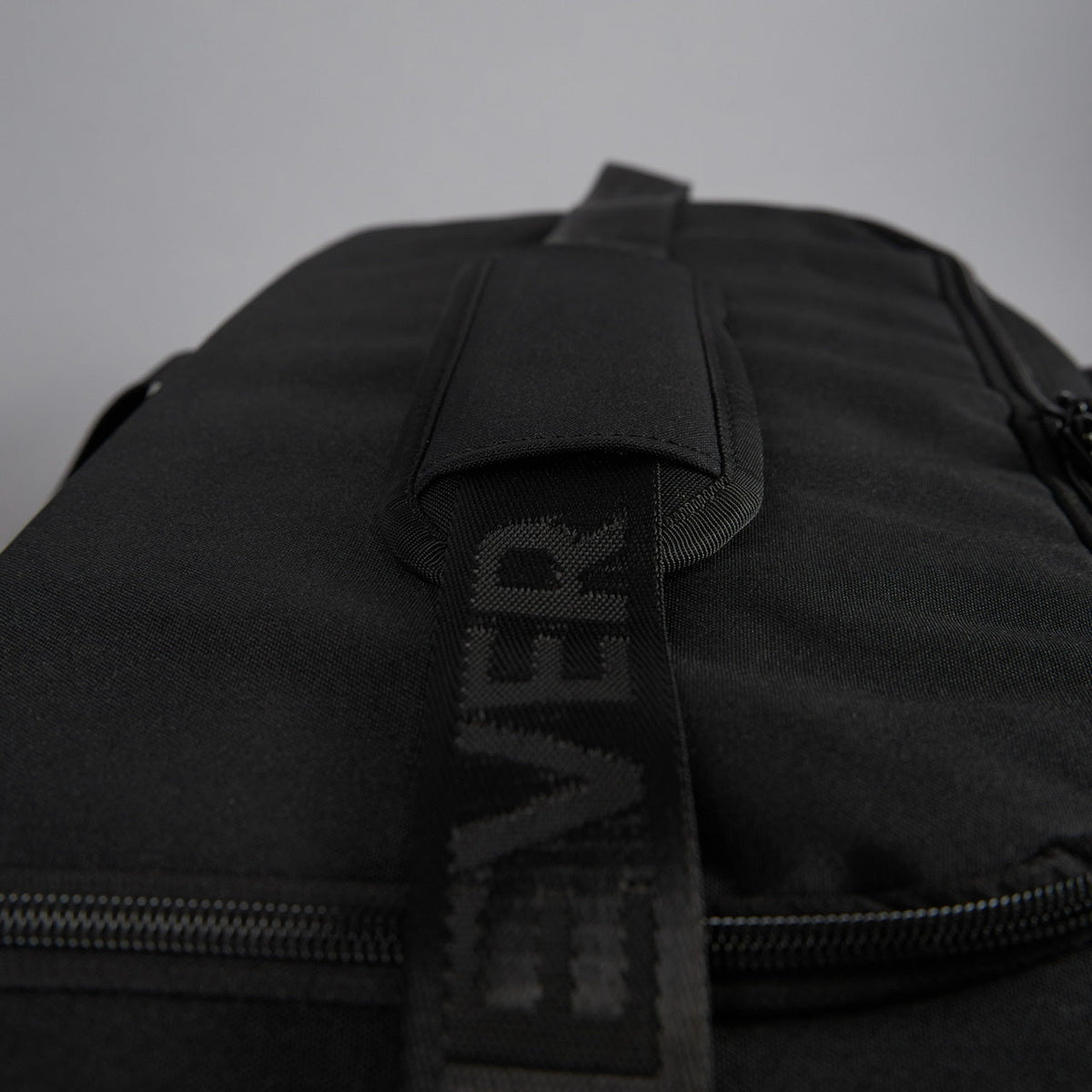 40L Ultimate Duffle Bag Nightshade - Image 22